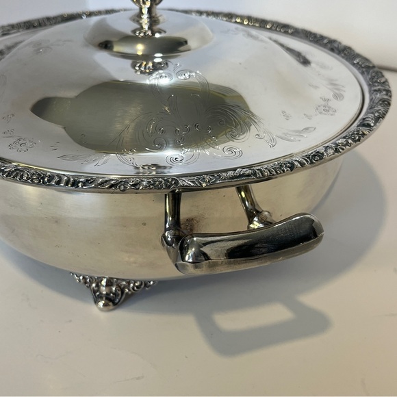 Vintage Primrose Plate 10" Round Serving Dish with Lid E.P. Copper Plated - Picture 11 of 13